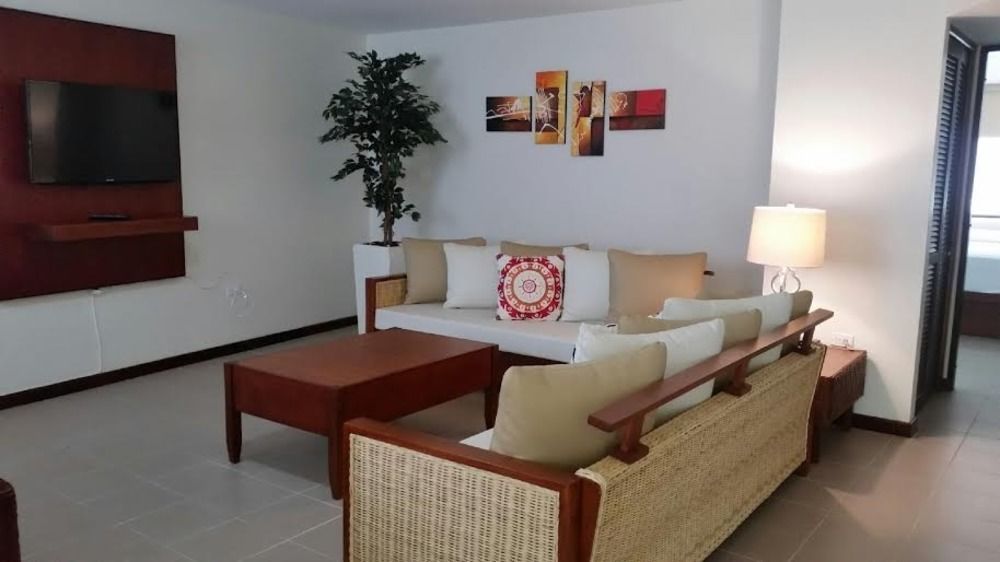 The Plaza Suites هوماكاو المظهر الخارجي الصورة